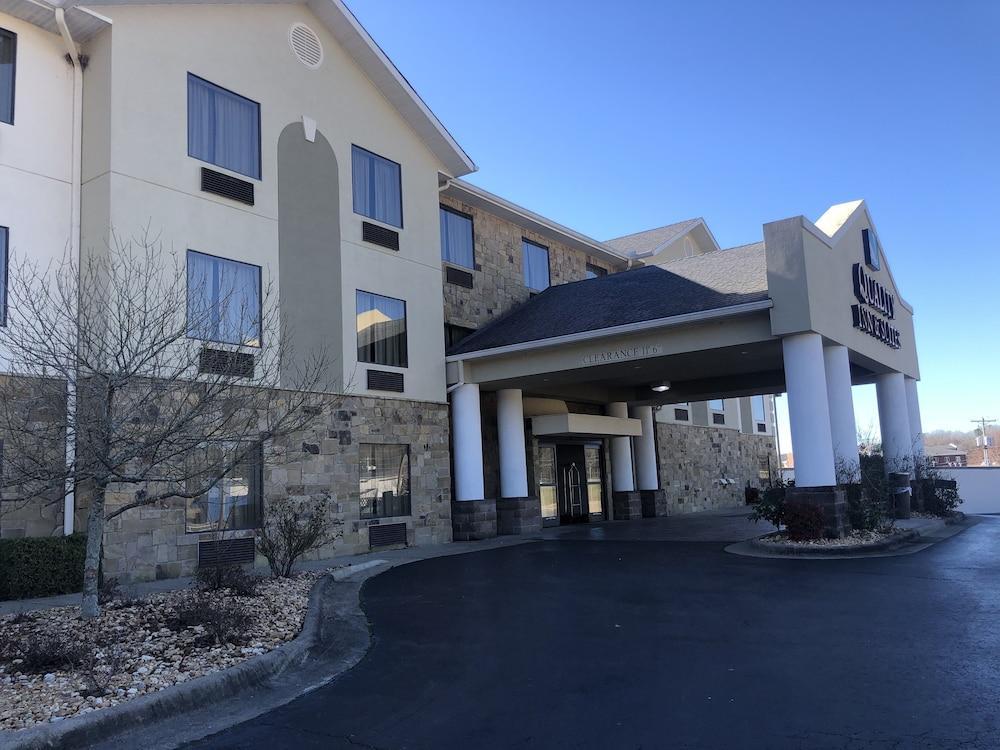 Quality Inn & Suites Malvern Bagian luar foto