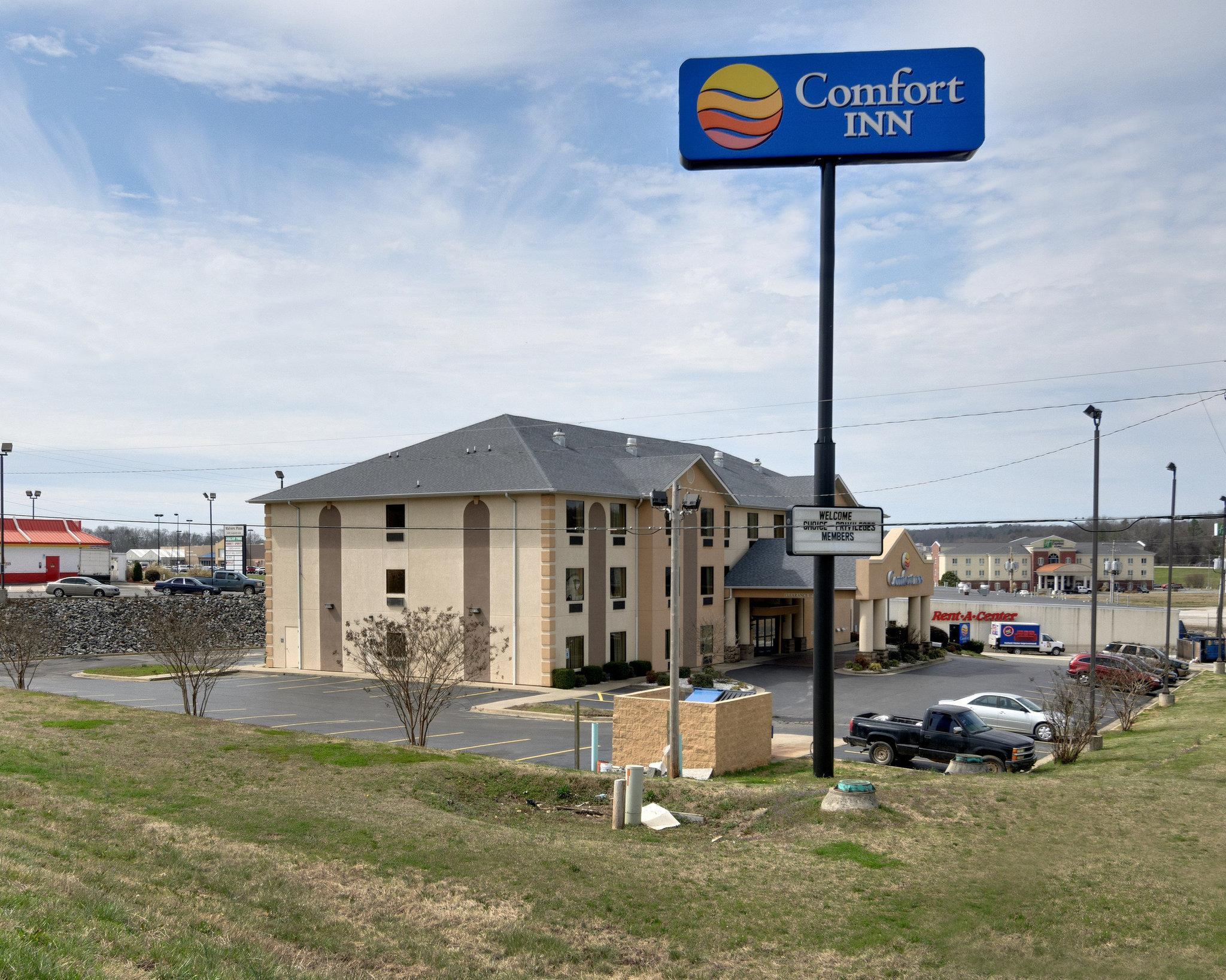 Quality Inn & Suites Malvern Bagian luar foto