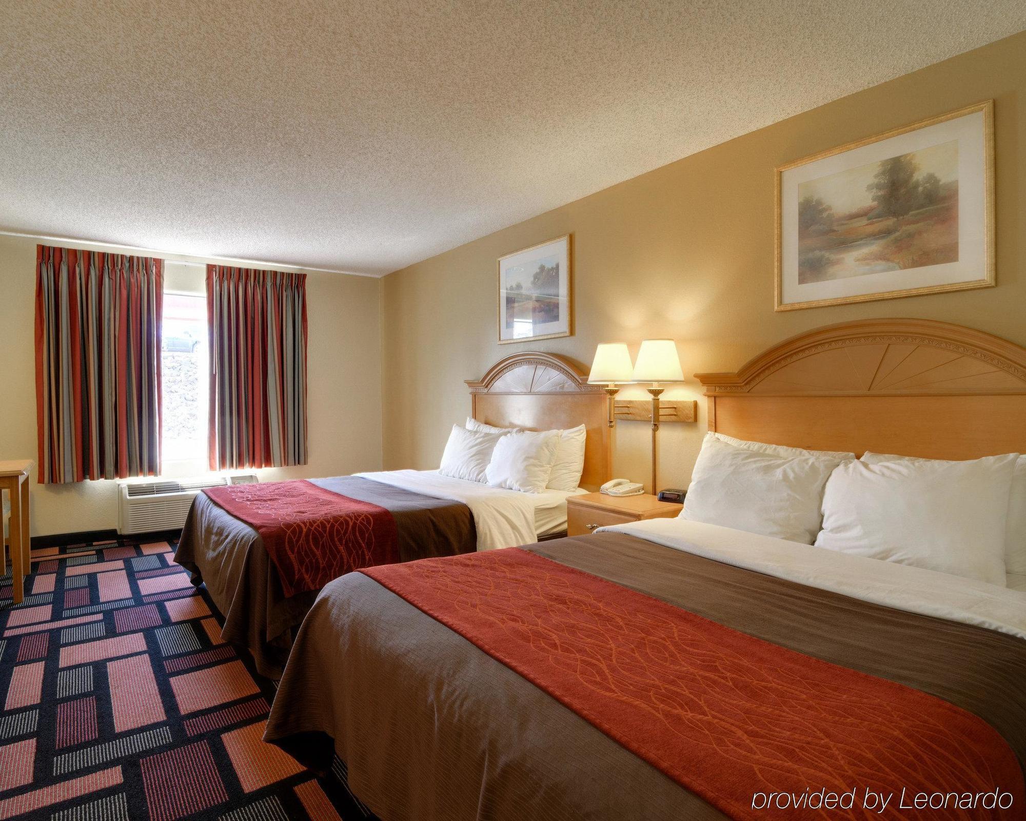Quality Inn & Suites Malvern Bagian luar foto