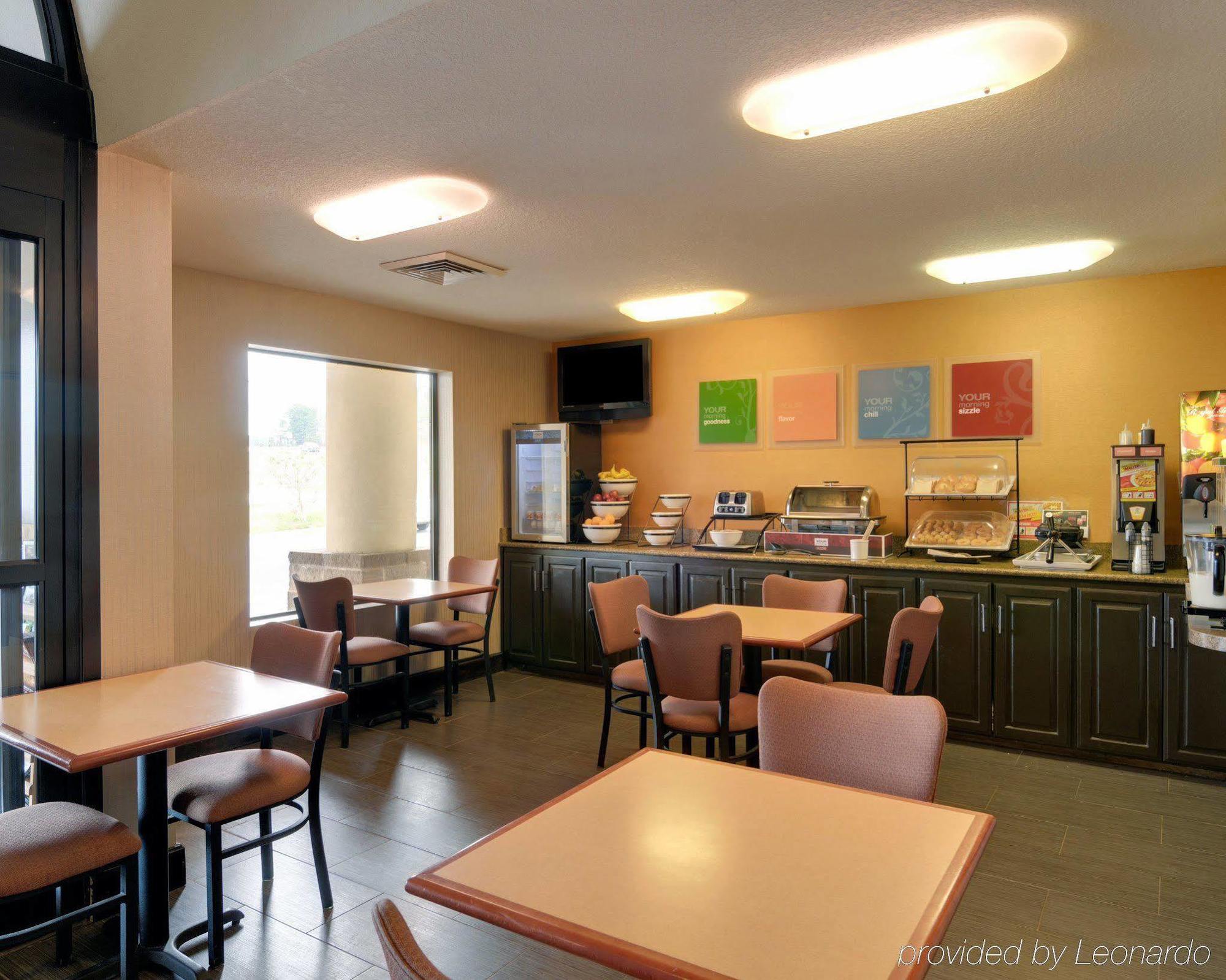Quality Inn & Suites Malvern Bagian luar foto